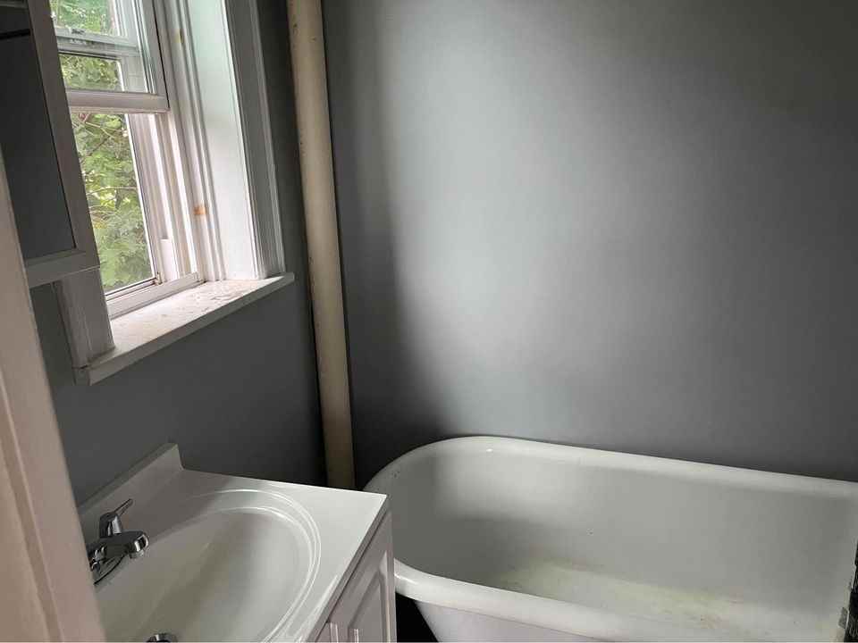 582 Park Ave LLC - Photo 3 of 7