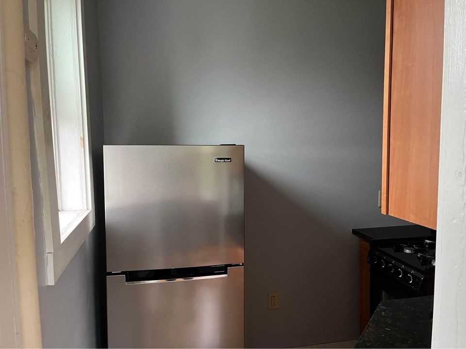 582 Park Ave LLC - Photo 5 of 7