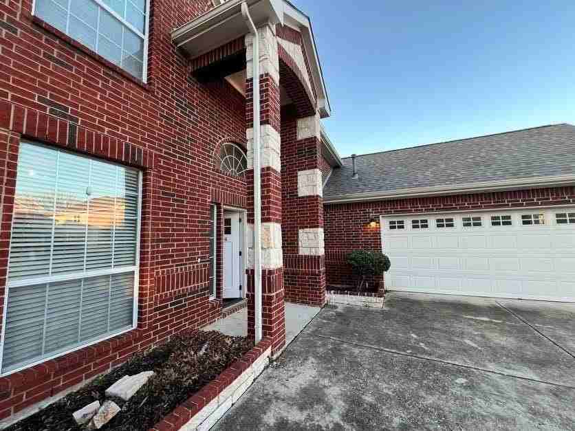 3904 Brush Creek Trl - Photo 2 of 40