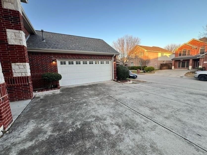 3904 Brush Creek Trl - Photo 3 of 40