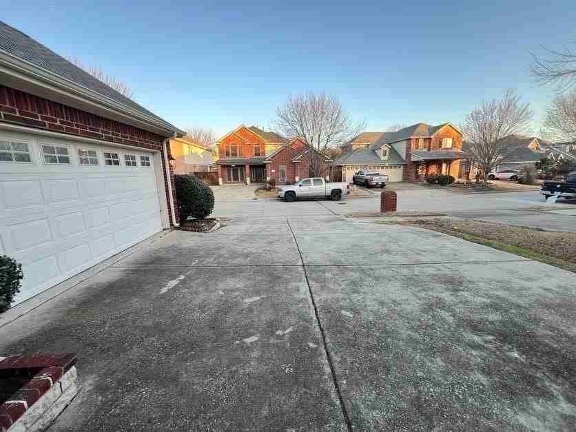 3904 Brush Creek Trl - Photo 4 of 40