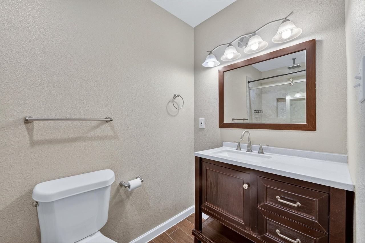 2908 Mistywood Ln - Photo 6 of 16