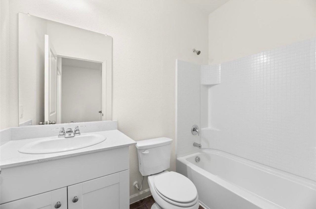 10308 Holycross Ln - Photo 7 of 27