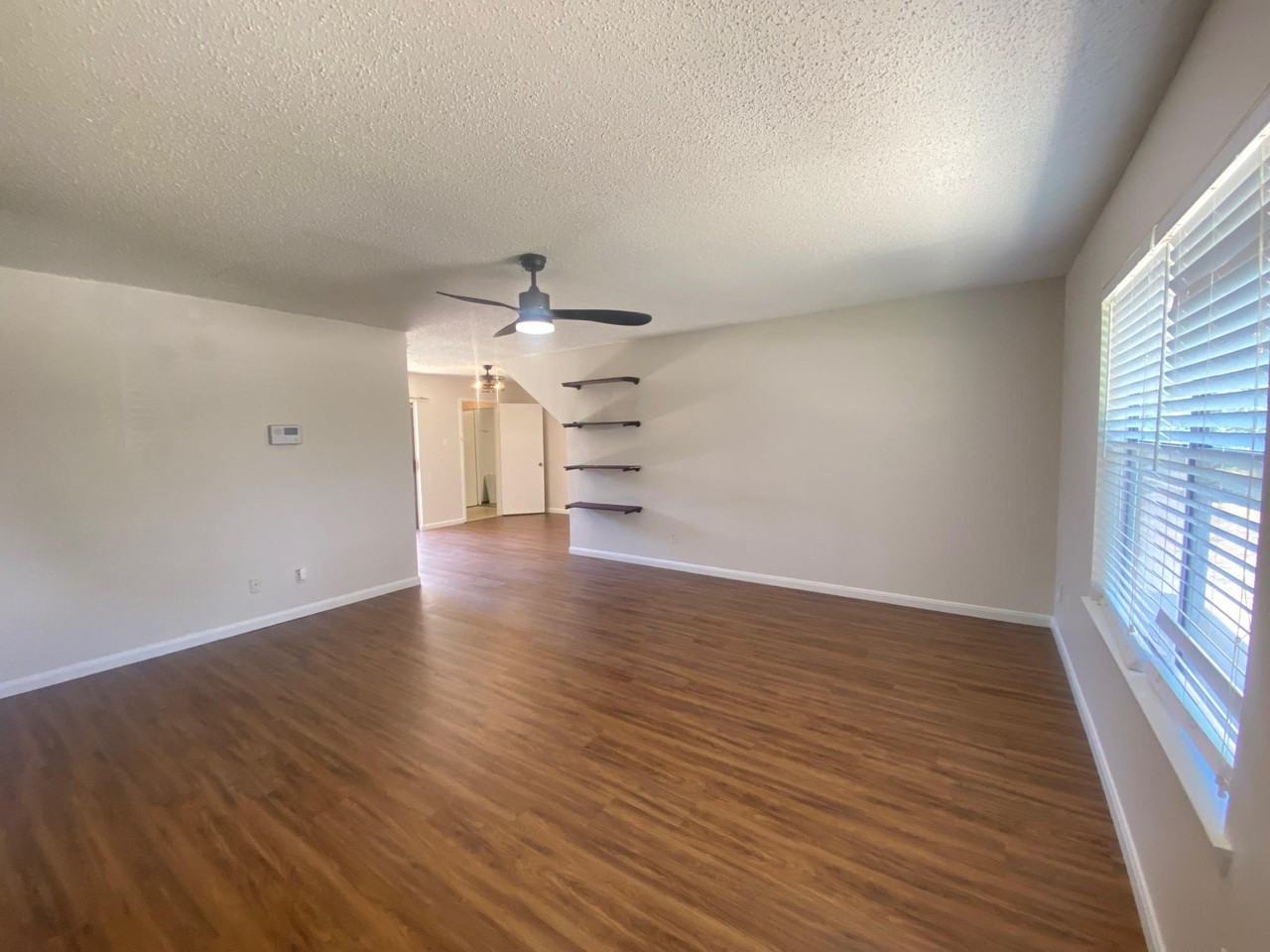 644 Timberline Dr - Photo 3 of 14