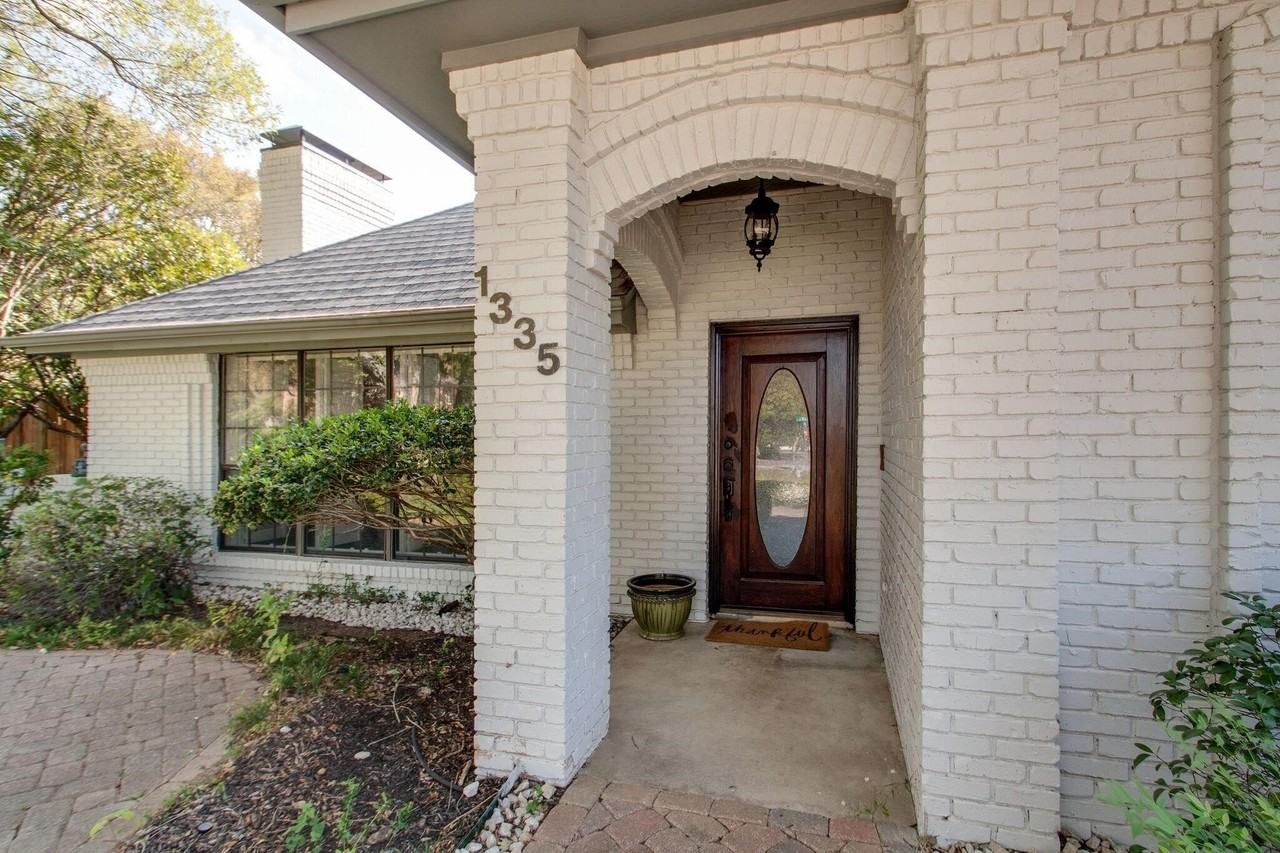 1335 Glen Cv - Photo 5 of 32