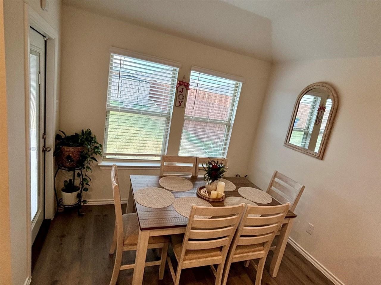 6413 Shoreline Ln - Photo 4 of 7