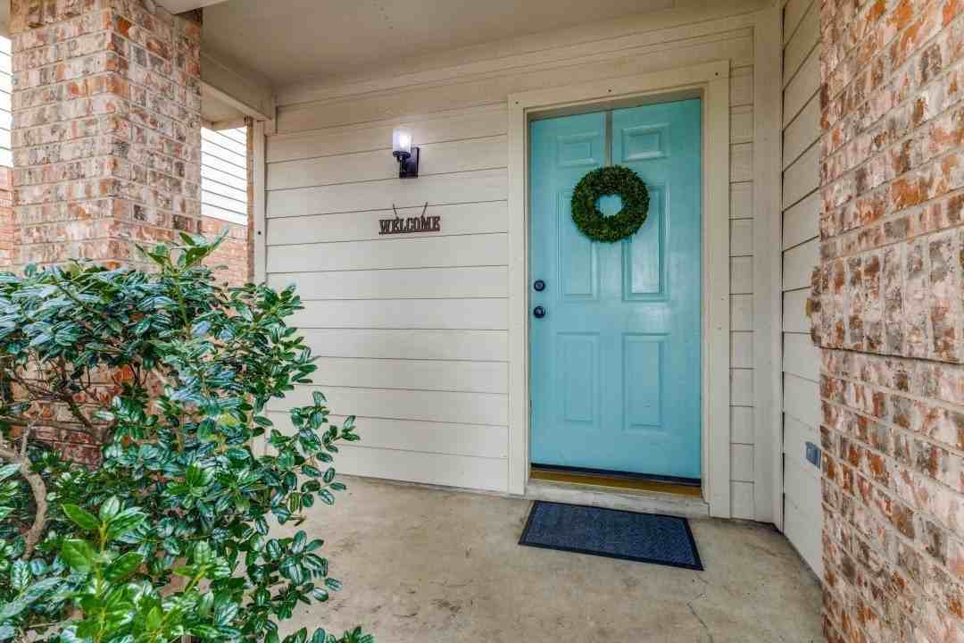 6612 Waterhill Ln - Photo 2 of 30