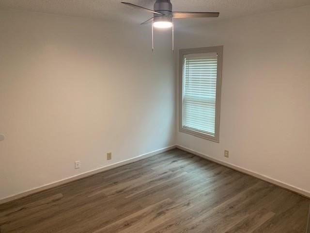 3927 Dexter Ave - Photo 7 of 12