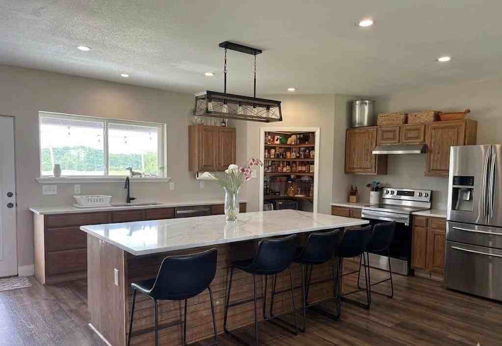 1449 County Road 4131 - Photo 2 of 10