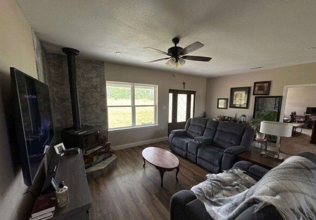 1449 County Road 4131 - Photo 4 of 10