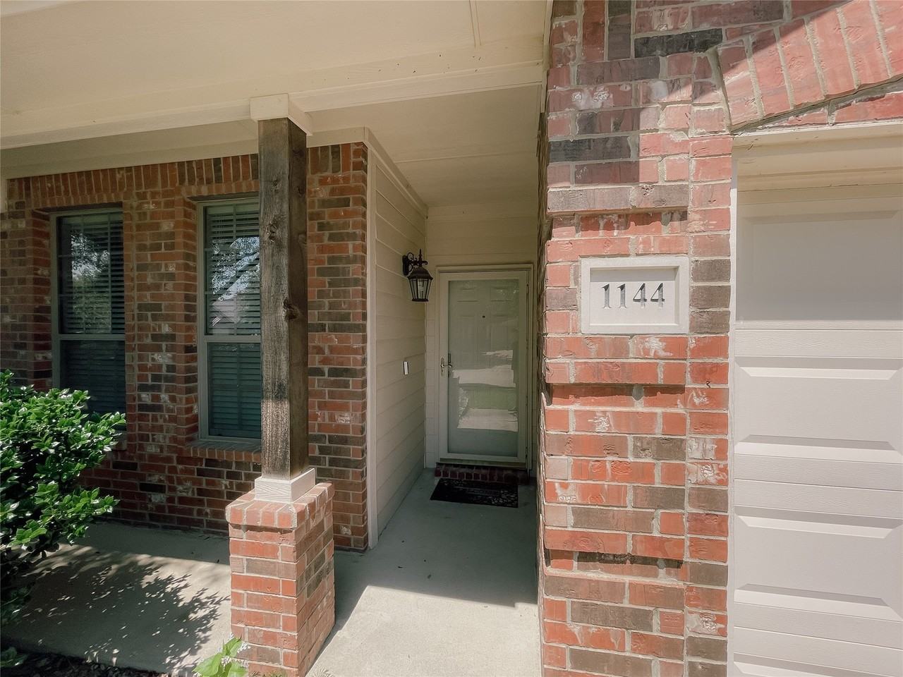 1144 Terrace View Dr - Photo 3 of 34