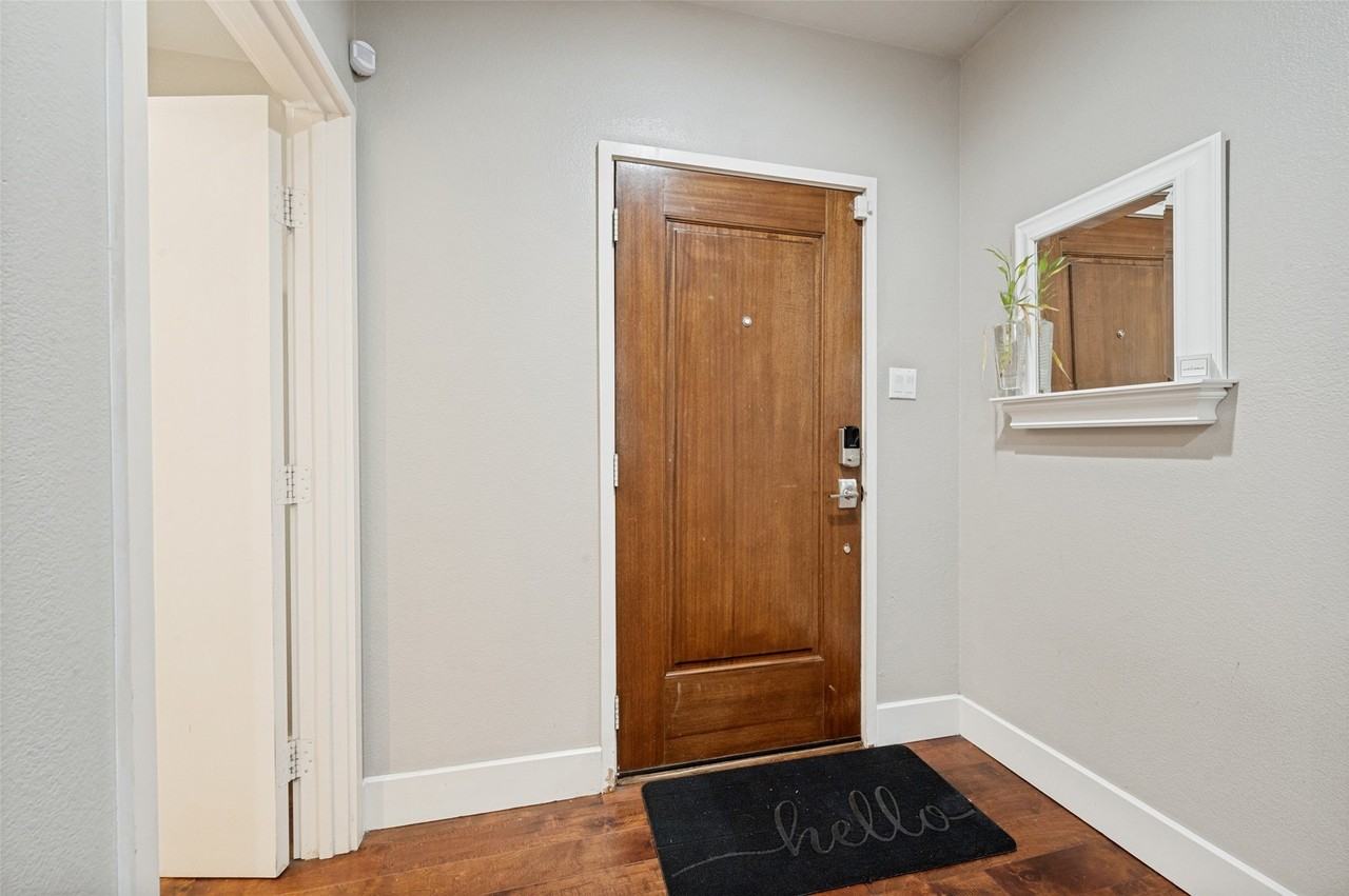 3205 State St #10 - Photo 3 of 24