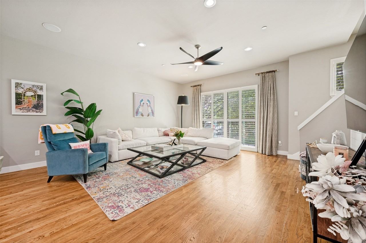 3205 State St #10 - Photo 6 of 24