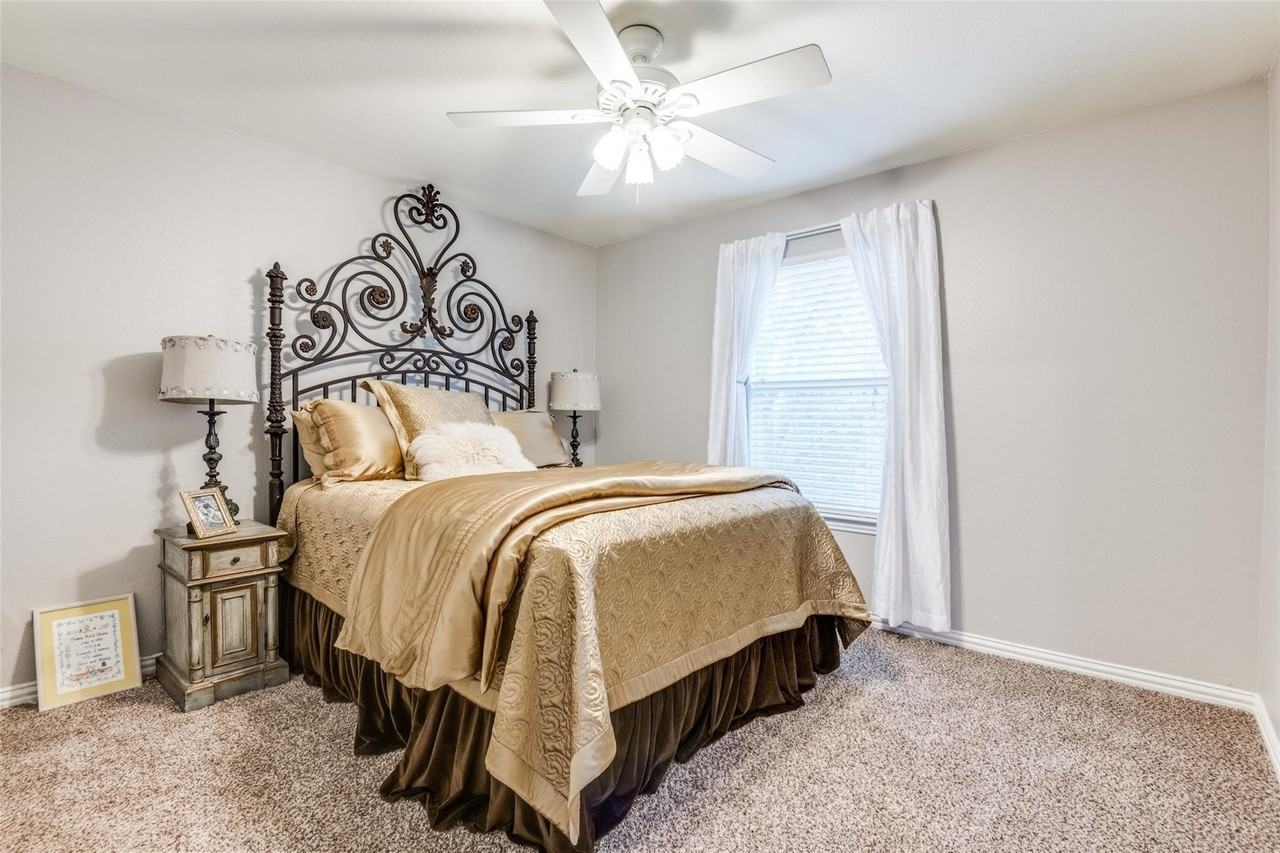 3448 Belladonna Dr - Photo 6 of 9