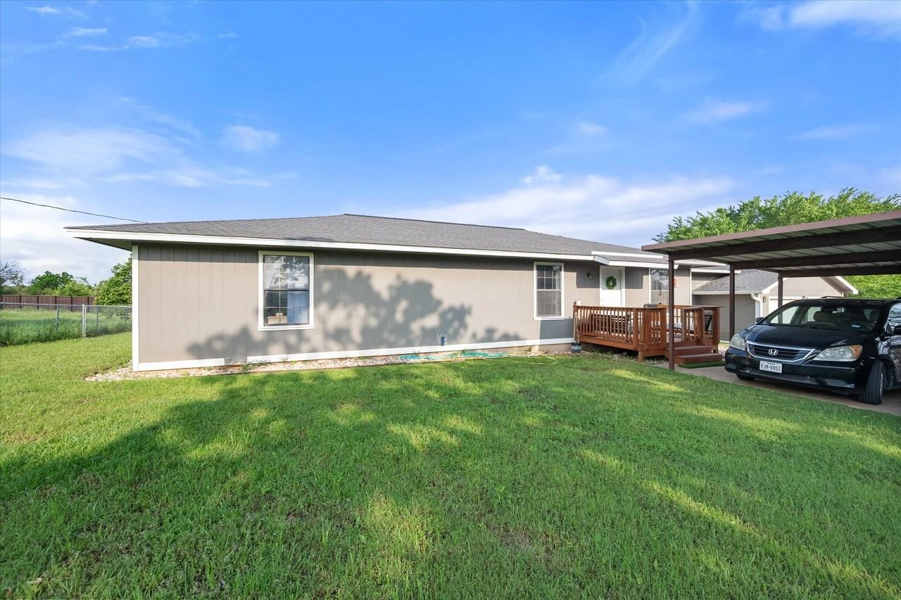 5184 Teague Rd - Photo 5 of 34