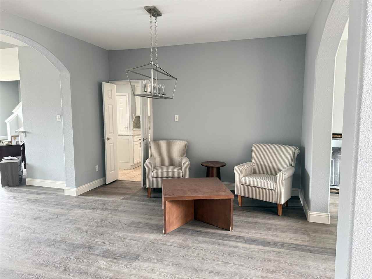 11021 Firefly Ln - Photo 3 of 17