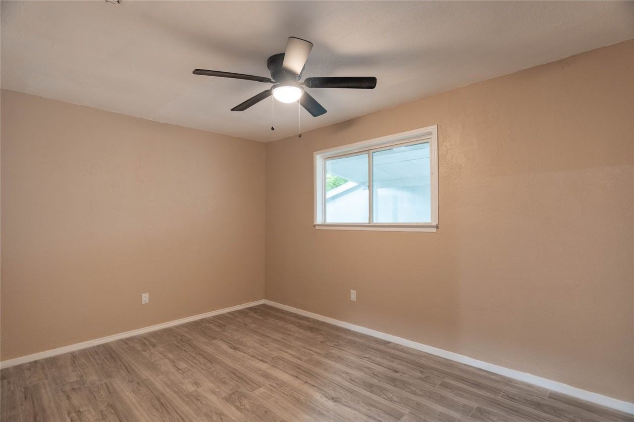 1022 Shenandoah Dr - Photo 5 of 17