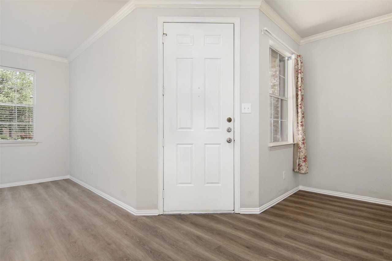 14541 Little Anne Dr - Photo 6 of 29