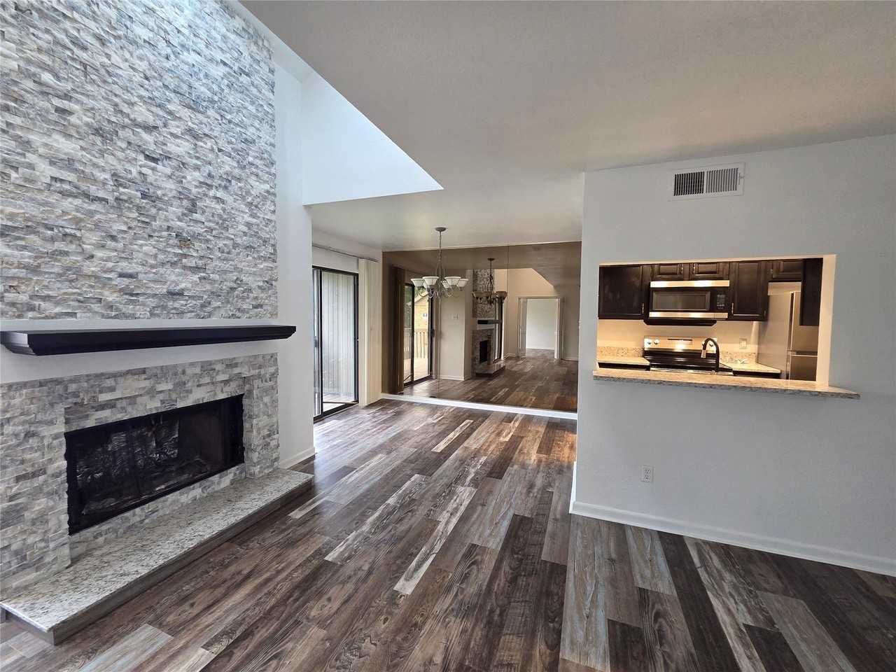 1038 Signal Ridge Pl - Photo 3 of 22