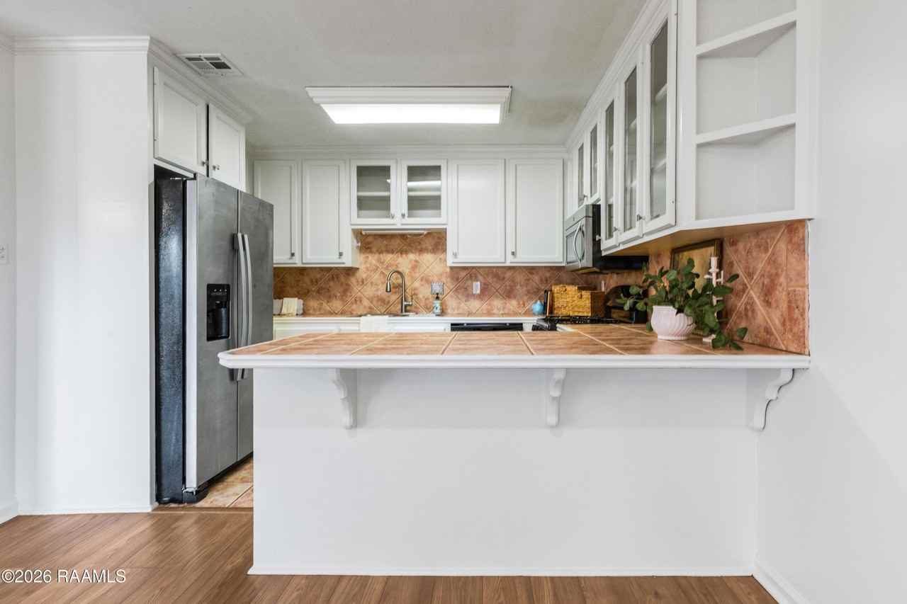 412 Normandy Rd - Photo 7 of 15