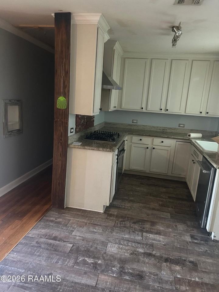 112 Redwood Dr - Photo 5 of 7