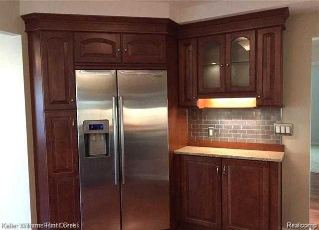 1886 Ruby Ave - Photo 4 of 18