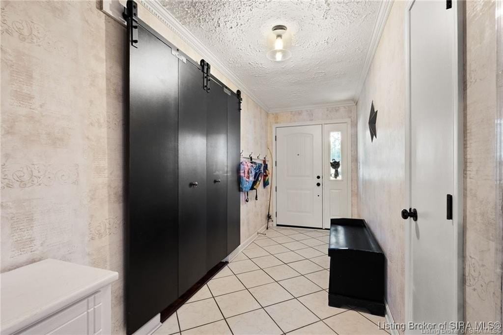 917 Brentwood Ct - Photo 3 of 15