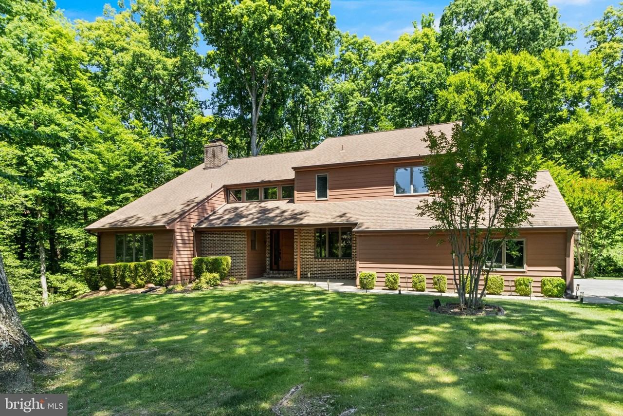 8150 Plowden Dr - Photo 6 of 50