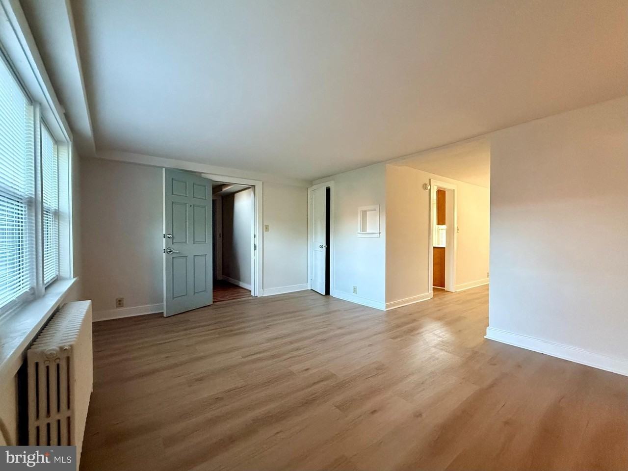 1400 Kenmore Ave #E2 - Photo 2 of 11