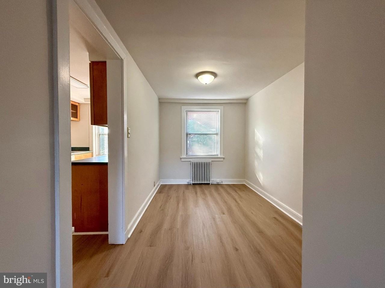 1400 Kenmore Ave #E2 - Photo 4 of 11