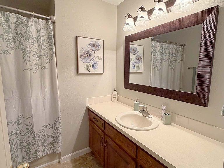 5407 South Clay Avenue - Photo 4 of 15