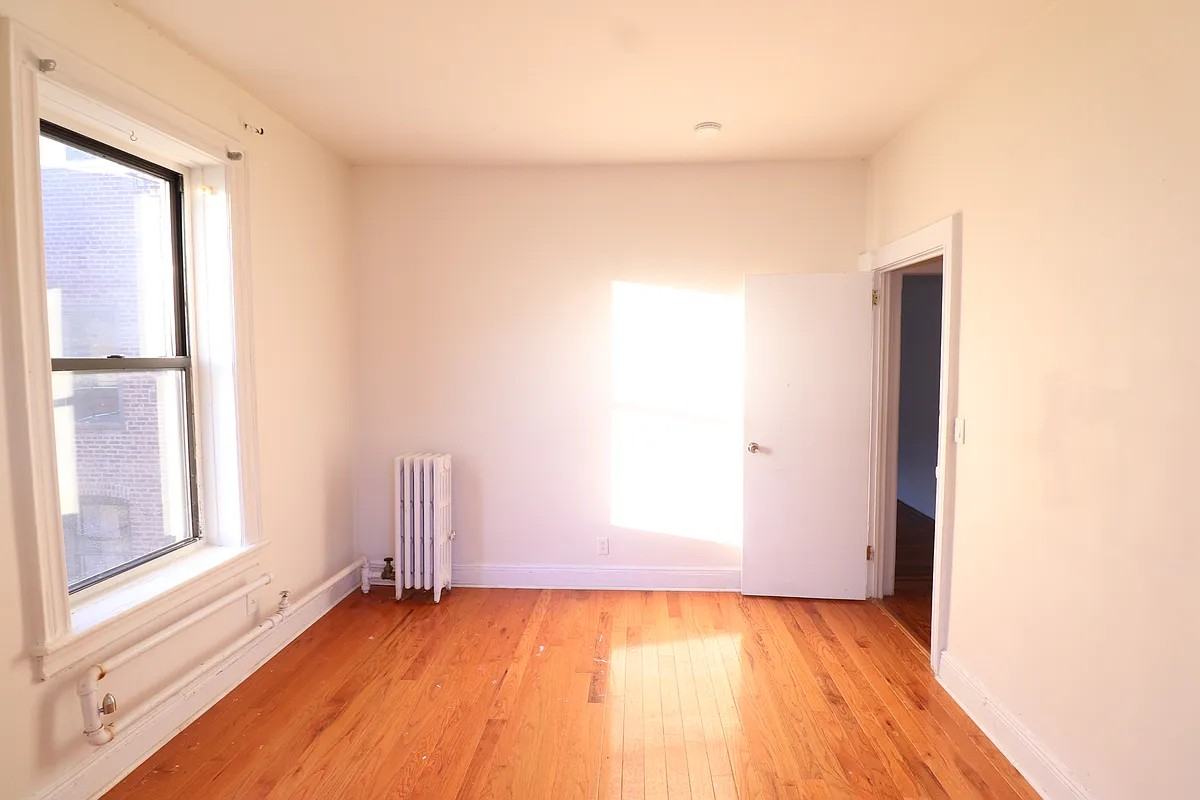 139-12 34th Road #E2 - Photo 3 of 6