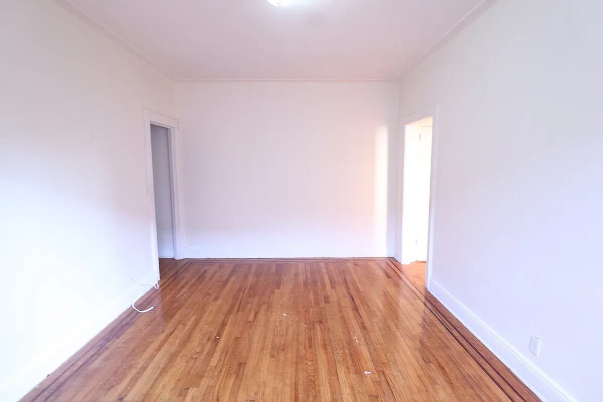 139-12 34th Road #E2 - Photo 4 of 6