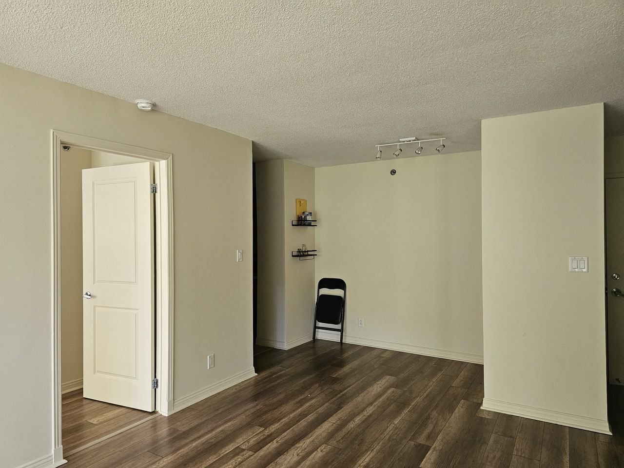 1225 Rue Notre-Dame Ouest #310 - Photo 6 of 10