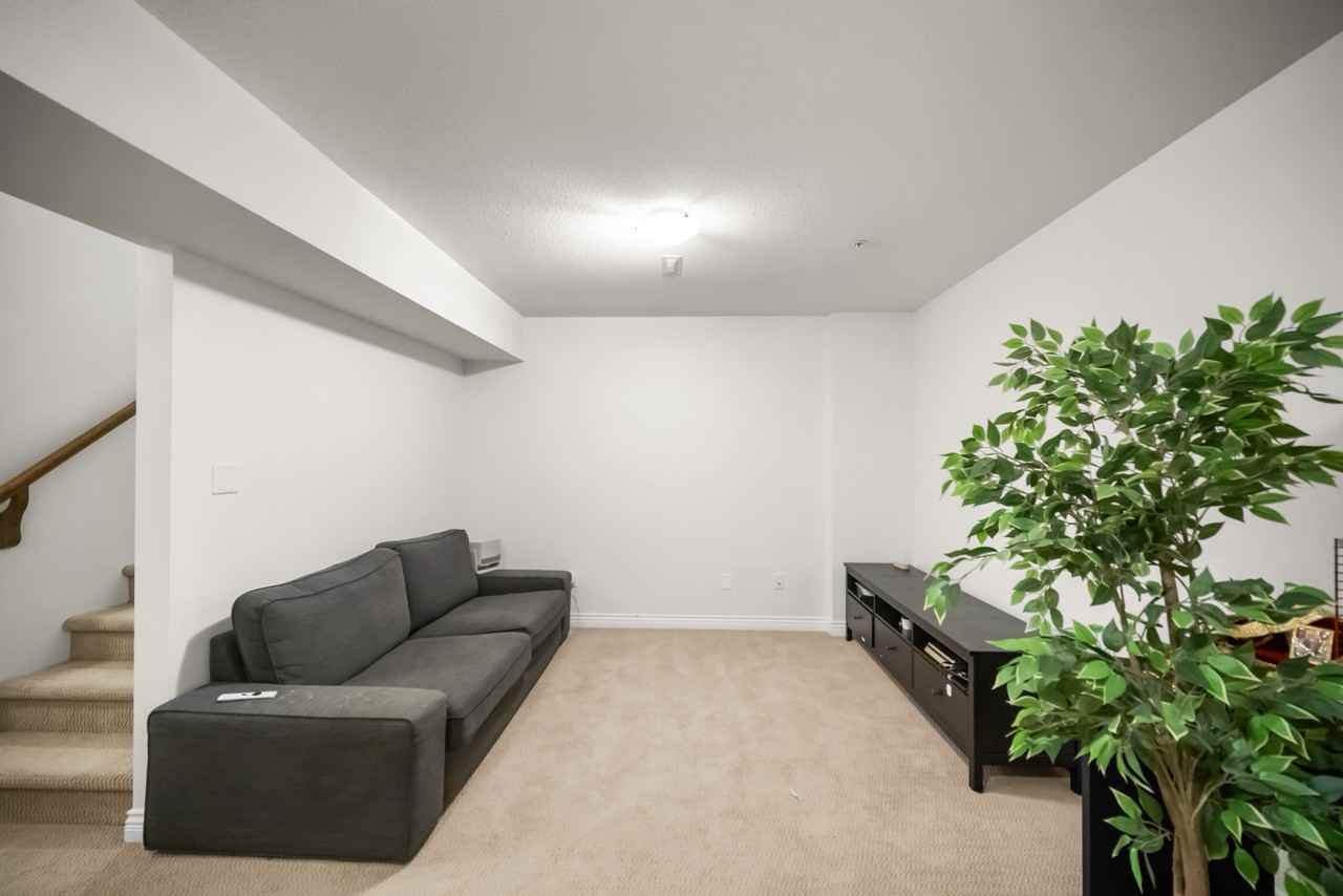 20449 66 Avenue - Photo 2 of 12