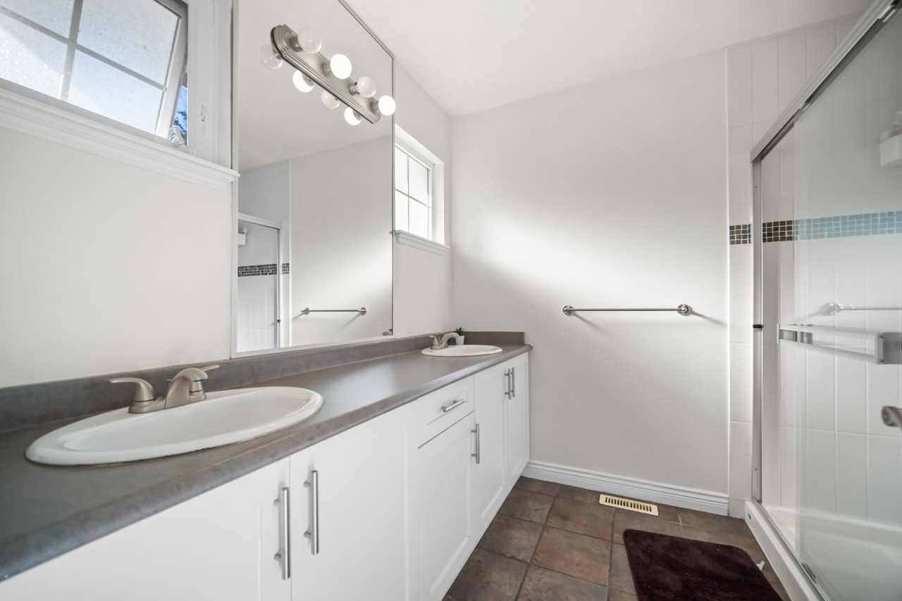 20449 66 Avenue - Photo 4 of 12