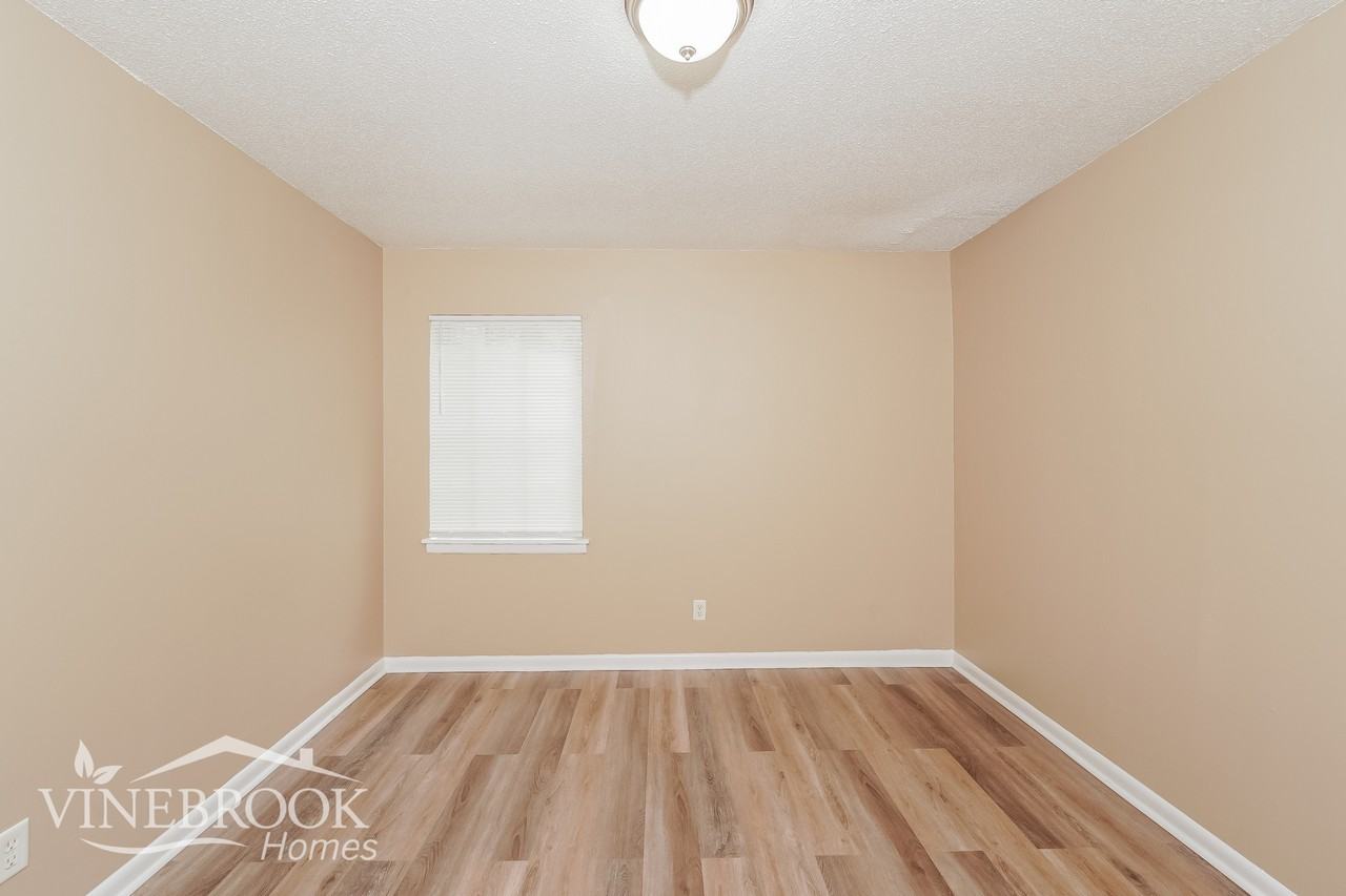 517 Harlem Ave - Photo 7 of 15