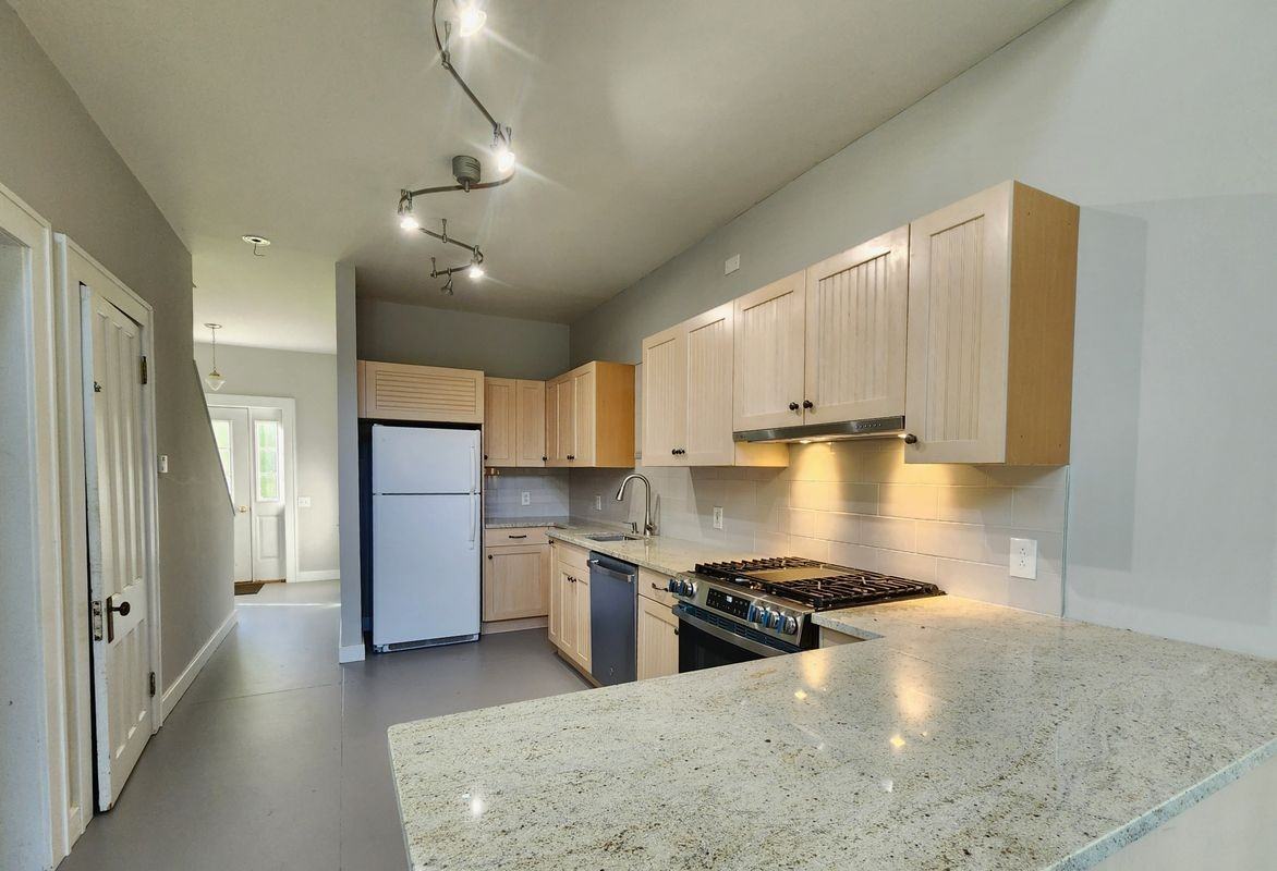 15 Etna Rd - Photo 7 of 13
