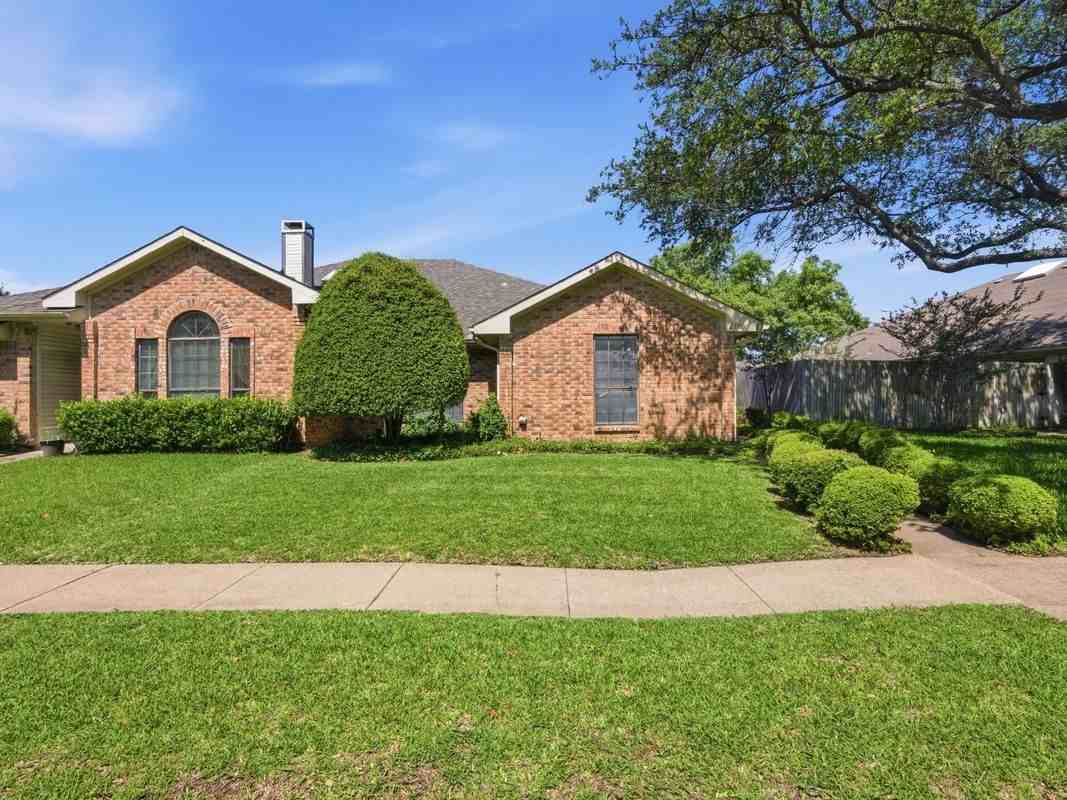 2103 Overview Ln