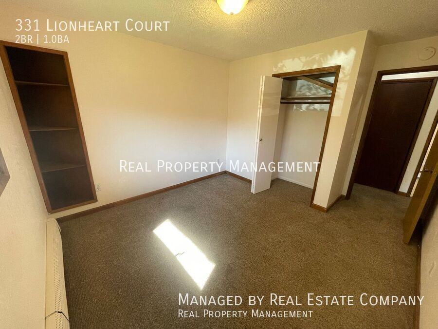 331 Lionheart Ct - Photo 7 of 15