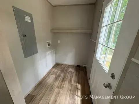 885 Fountain Cir #885 - Photo 7 of 19