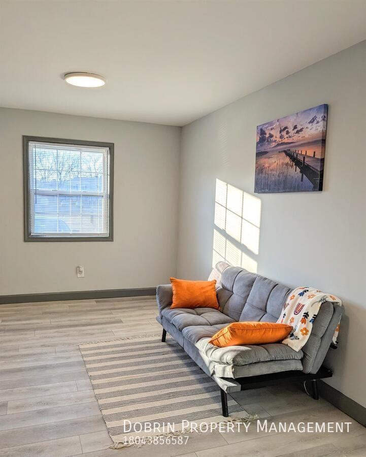 1705 Colorado Ave #R - Photo 3 of 31