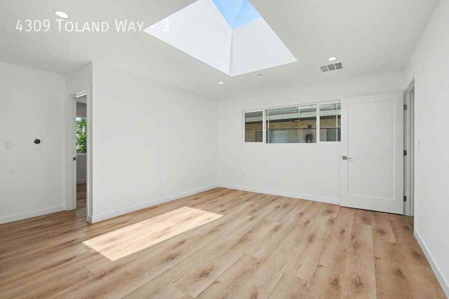 4310 Toland Way #3 - Photo 3 of 8