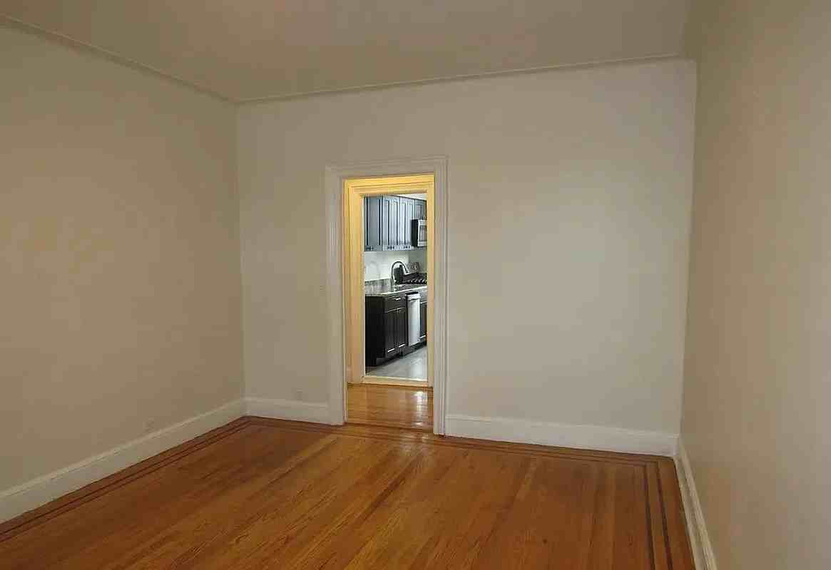 151-10 35th Avenue #2F - Photo 3 of 8