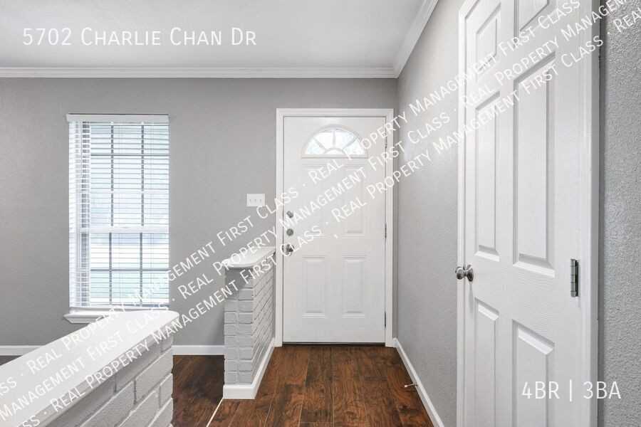 5702 Charlie Chan Dr - Photo 4 of 31