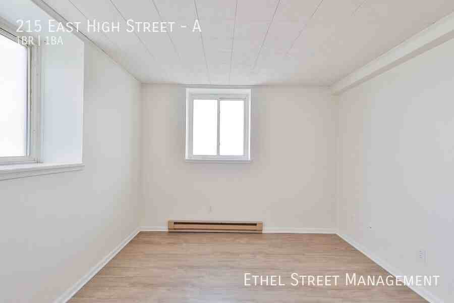 215 E High St #A - Photo 5 of 38