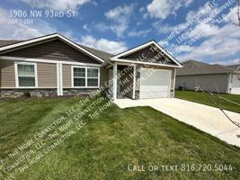featured image of 3906 Nw 93rd St