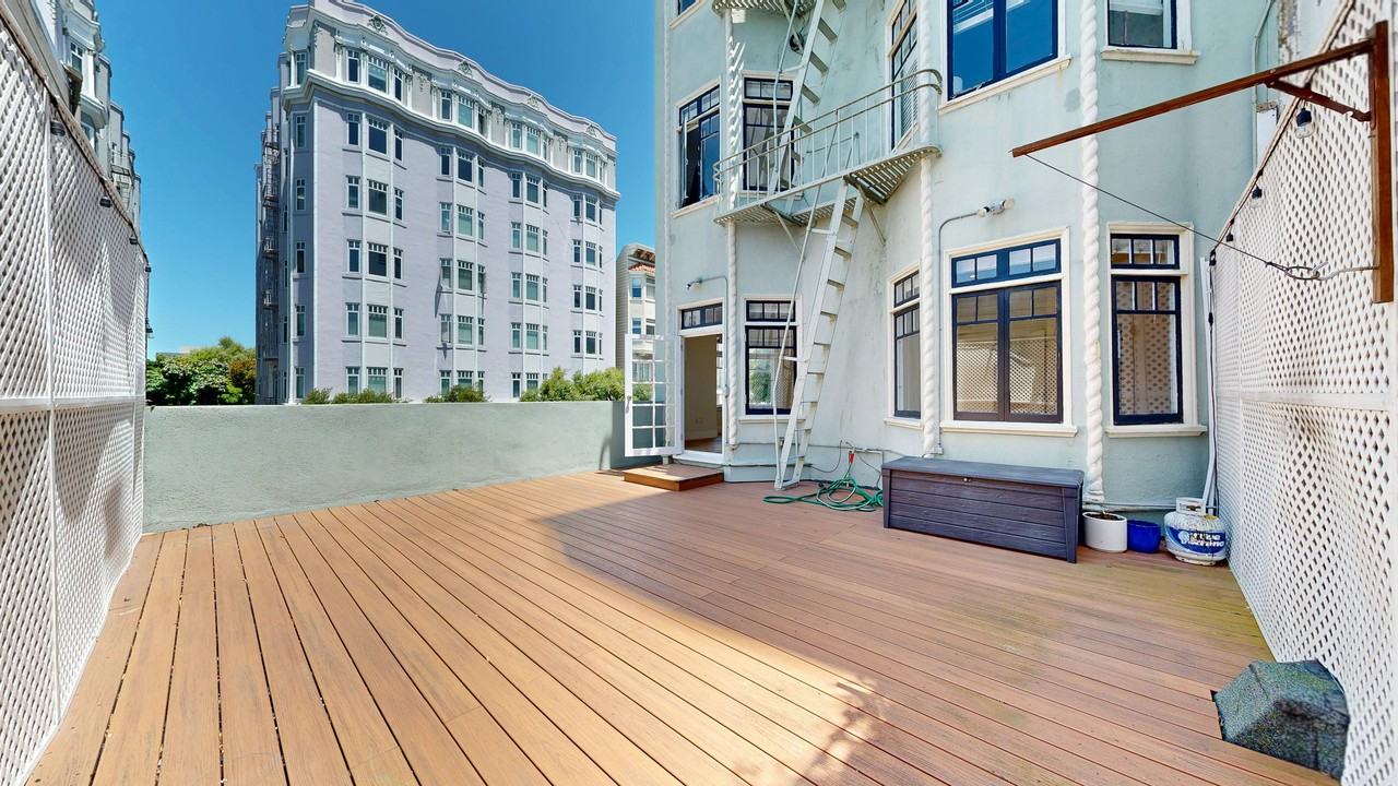 1305 Lombard St #1 - Photo 7 of 20
