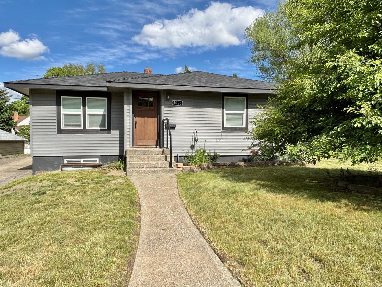 6020 N Elgin St - Photo 2 of 15