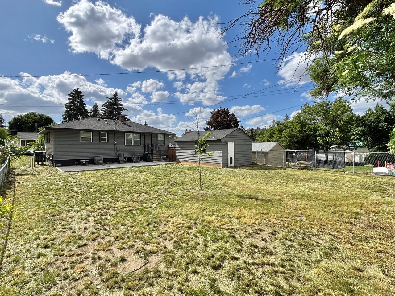 6020 N Elgin St - Photo 3 of 15